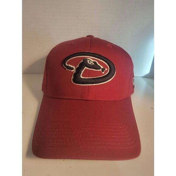 Team MLB BY Outdoor Cap Men's Red Arizona Diamondbacks Fitted Hat OSFM NWOT - Picture 1 of 4